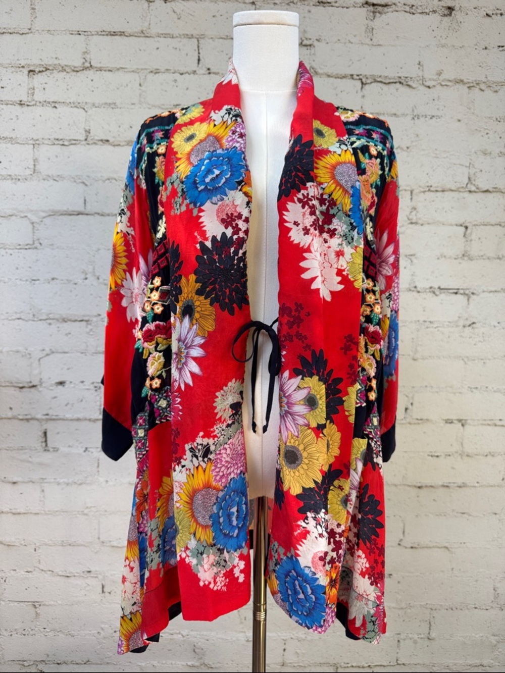 Johnny Was Mishka Rose Embroidery Silk Kimono Size Petite XS - Picture 8 of 14